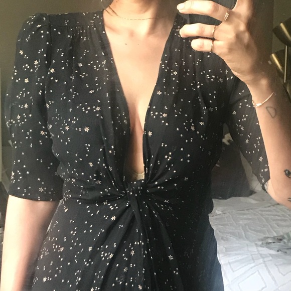 REFORMATION COURTNEY STAR MINI DRESS, SZ 6 - Picture 2 of 3